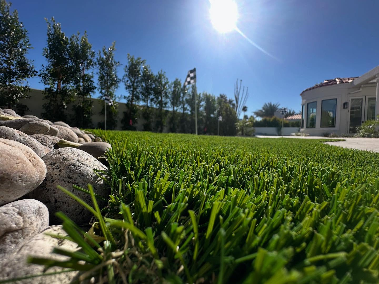 Emerald Ridge & Links Putt Putting Green, Palm Desert, CA Links Putt Turf, Inland Empire Artificial Turf Cleaning & Repairs