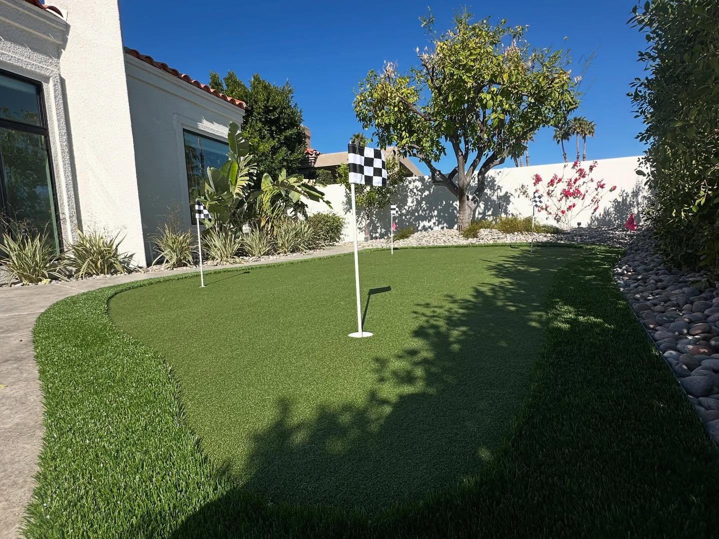 Emerald Ridge & Links Putt Putting Green, Palm Desert, Links Putt Turf, Inland Empire Artificial Turf Cleaning & Repairs
